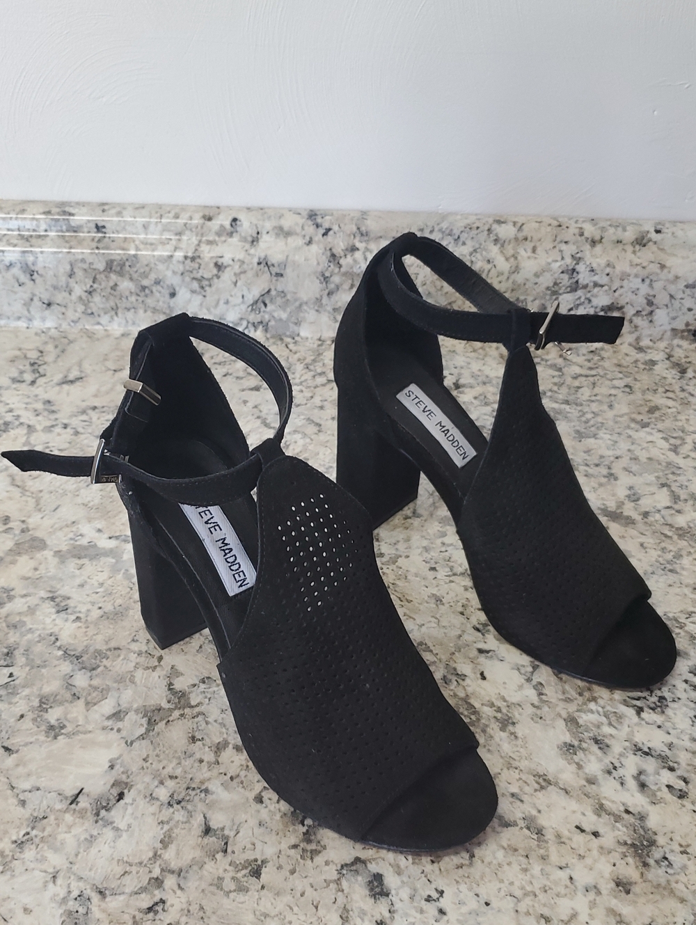 STEVE MADDEN Black Suede Perforated Peep-Toe Block Heels Size 6
